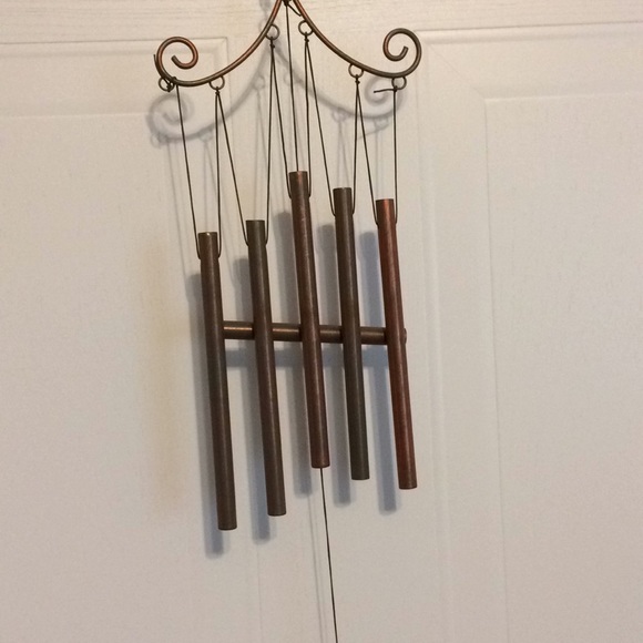 5/$25 WINDCHIME BUTTERFLY - Picture 3 of 4